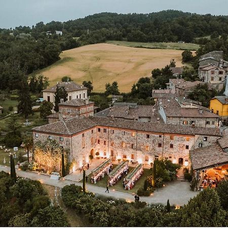 Il Castello Di Tassara Bed & Breakfast ภายนอก รูปภาพ