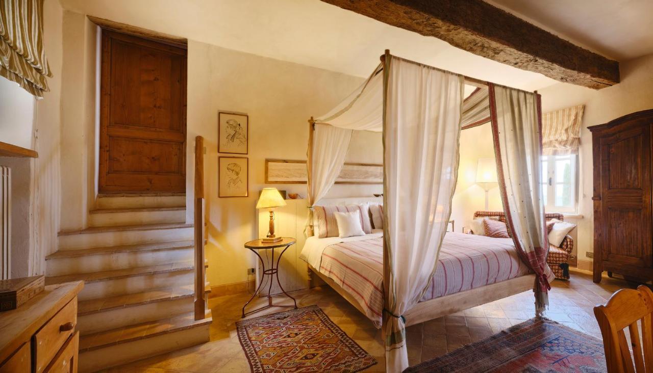 Il Castello Di Tassara Bed & Breakfast ภายนอก รูปภาพ