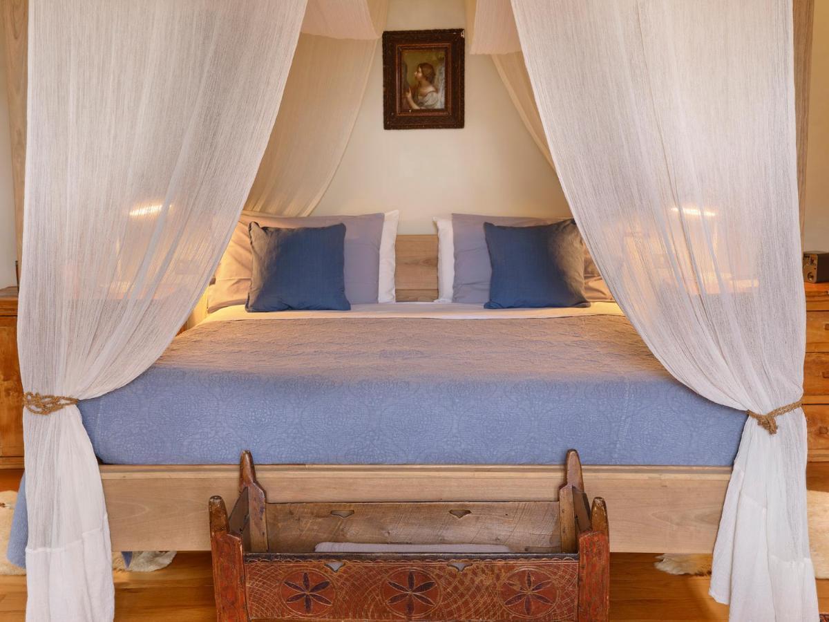 Il Castello Di Tassara Bed & Breakfast ภายนอก รูปภาพ