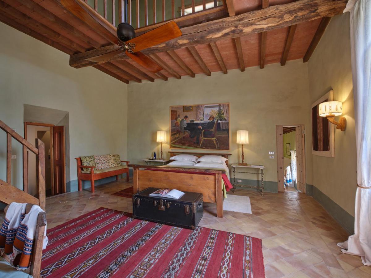 Il Castello Di Tassara Bed & Breakfast ภายนอก รูปภาพ