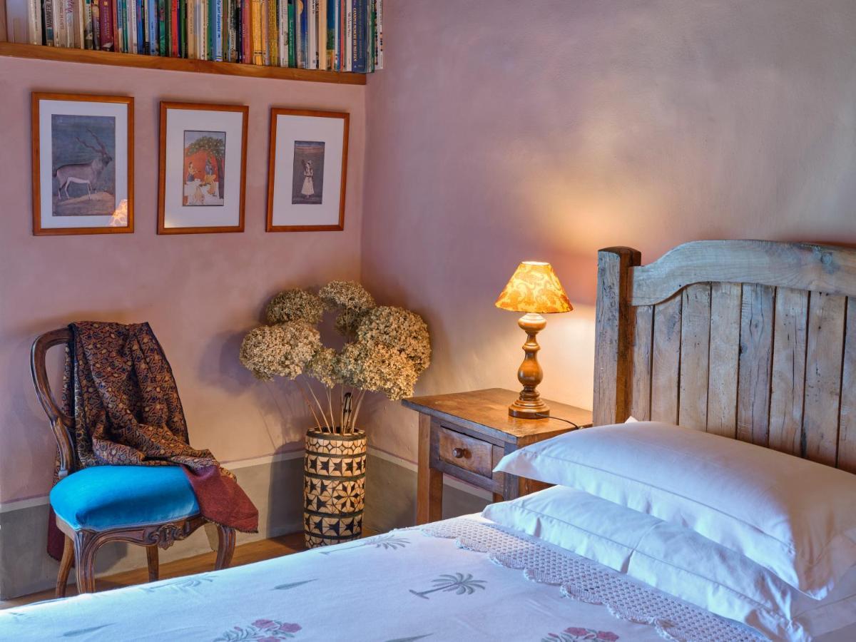 Il Castello Di Tassara Bed & Breakfast ภายนอก รูปภาพ