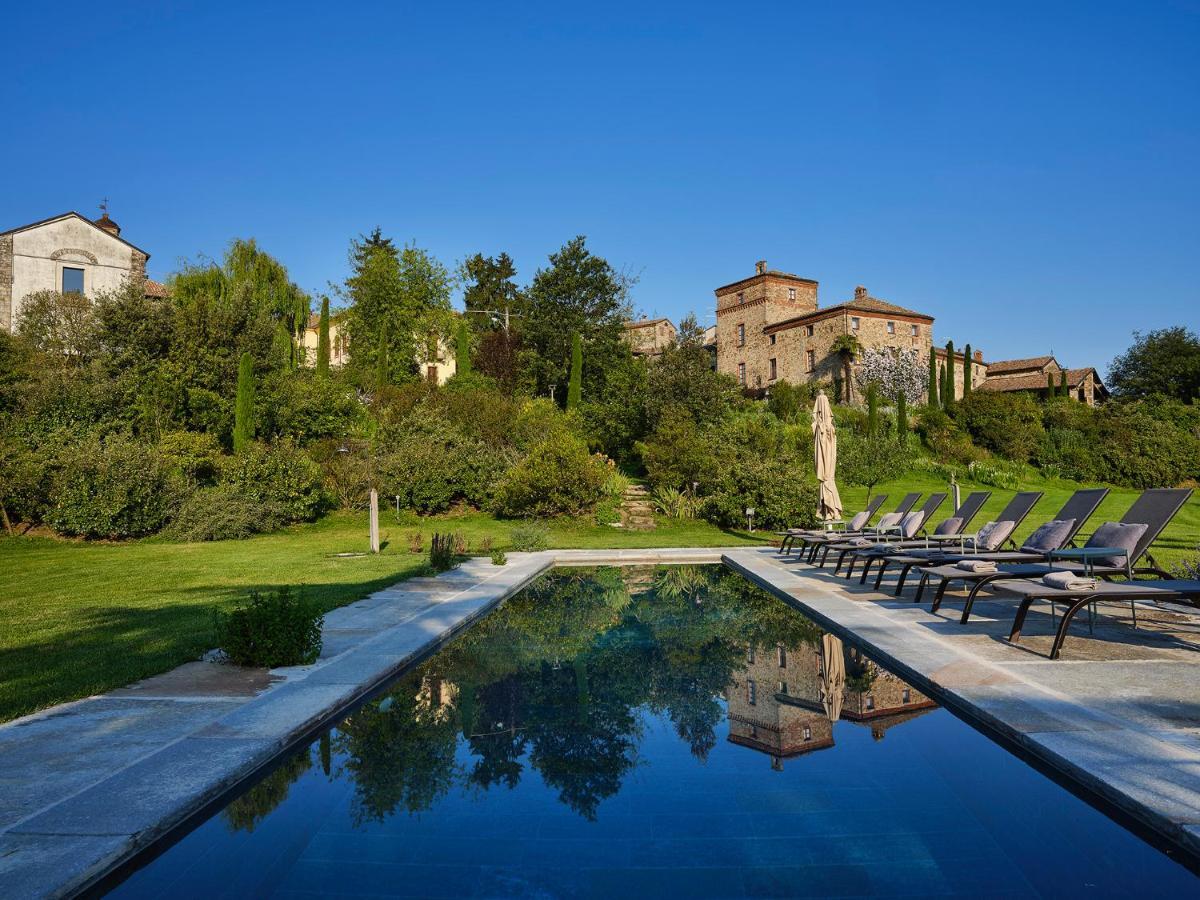 Il Castello Di Tassara Bed & Breakfast ภายนอก รูปภาพ